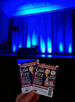 Eintrittskarten vom Kabarett mit Lisa Fitz im Saal in Pretzschendorf