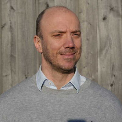 Dr. Dominik Kern, Portrait
