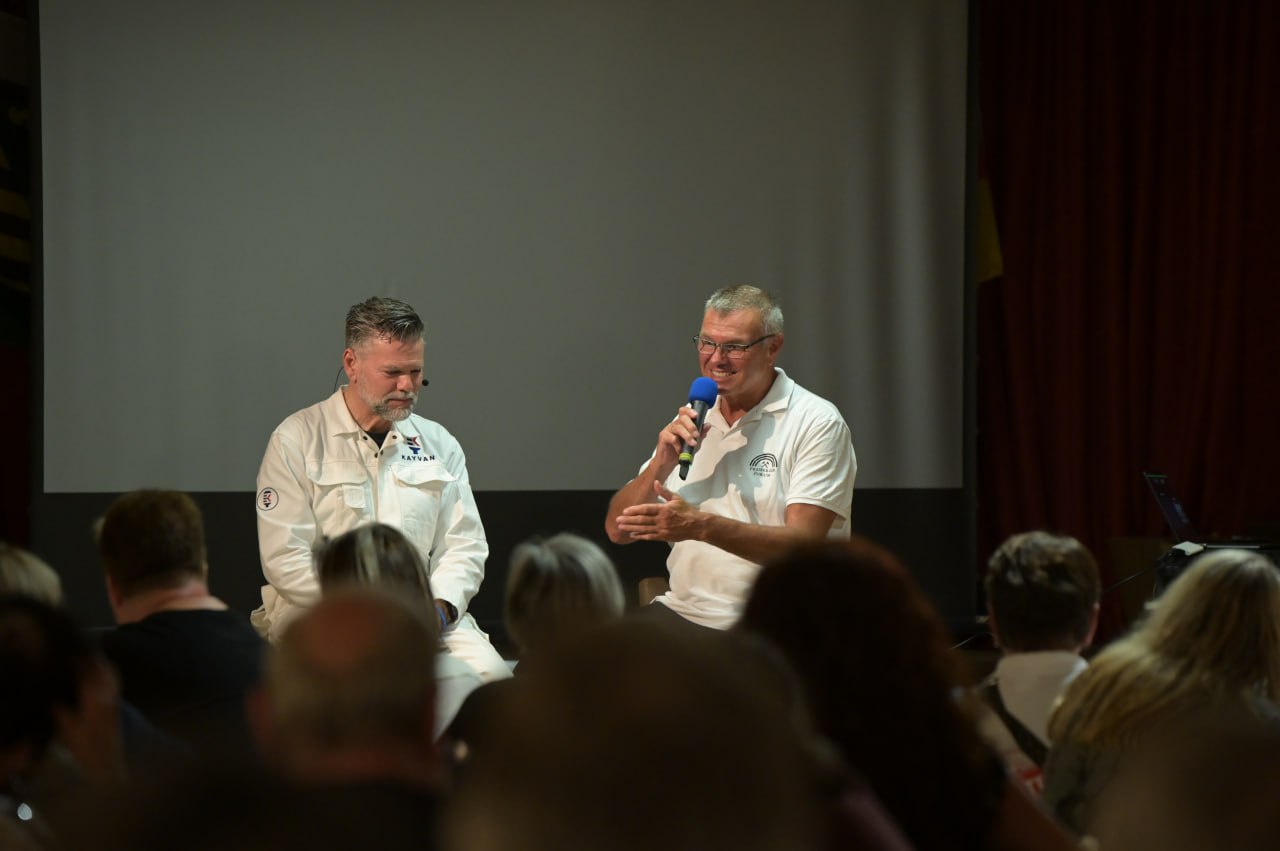 Kayvan Soufi Siavash und Andreas Schettler